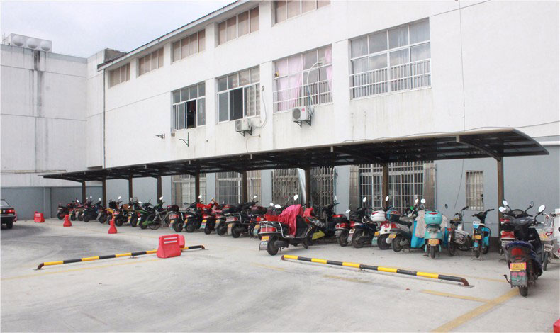 至尊卡爾車(chē)棚能抵擋惡劣天氣的強(qiáng)襲嗎？