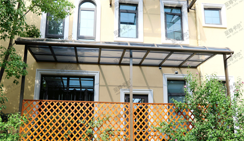 露天陽臺用什么做雨棚，用耐力板雨棚做好不好