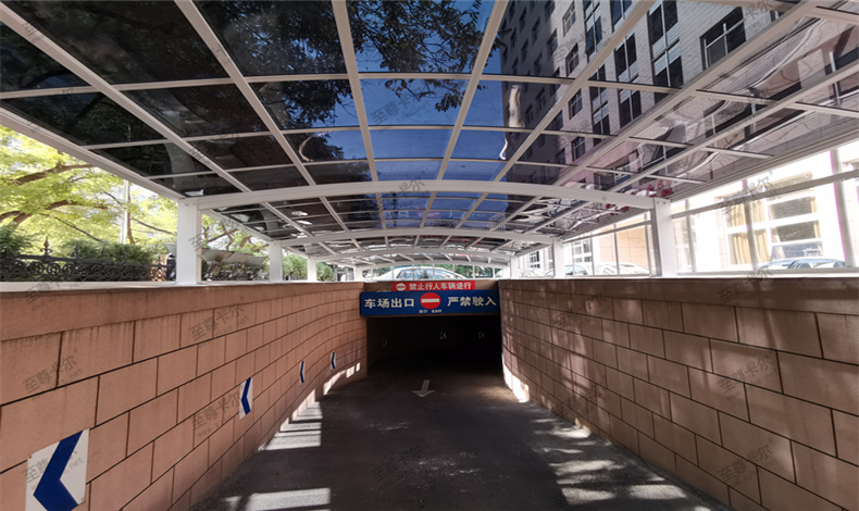 圍觀丨地下車庫出入口雨棚實(shí)景案例圖片——至尊卡爾