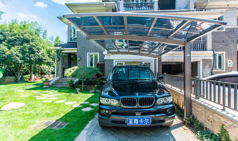 停車棚生產廠家最不想談的話題：膜結構汽車棚還能滿足市場嗎？