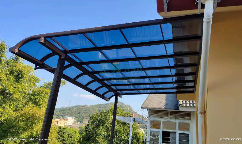 雨棚搭建完卻被鄰居投訴？提前做好搭建雨棚的準備，避免鄰居投訴